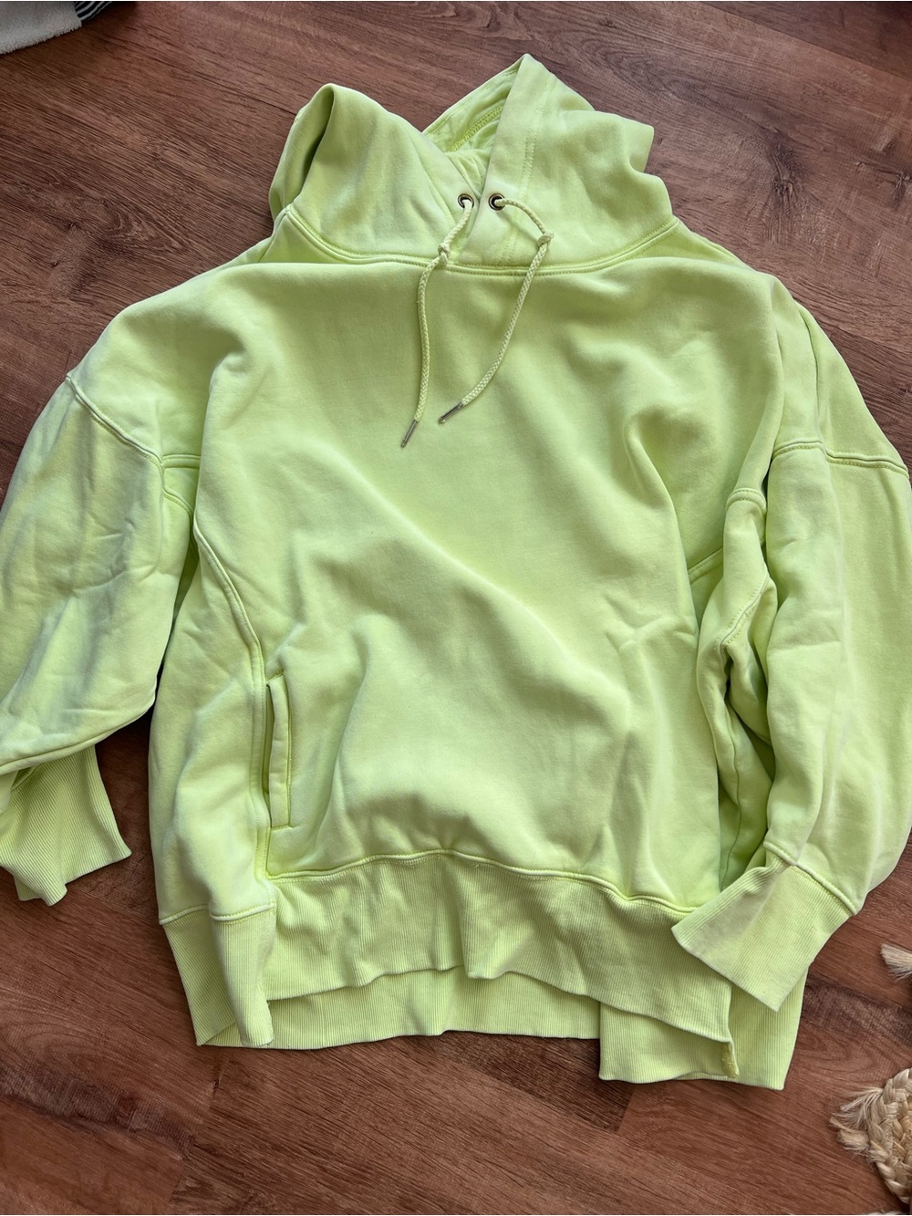 Free People FP Movement Sprint to the Finish Hoodie Size Small RT $108